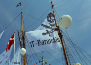 it-paratskib med ITB og Coding Pirates på Folkemødet