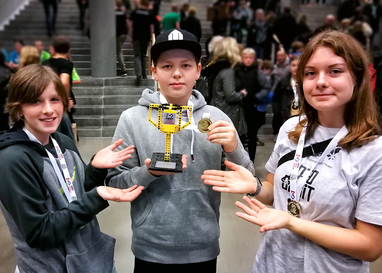 Måge Afståelse hende RobotPiraterne vinder Teknologiprisen ved FIRST LEGO League i Aarhus -  Coding Pirates